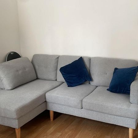 4 Bedroom House In Turnpike Lane/Wood Green ลอนดอน ภายนอก รูปภาพ